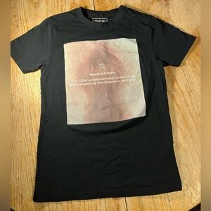 Sensitive content graphic tee - Black - size medium